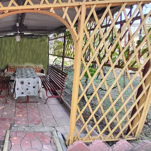 Vilă de 6 ari cu căsuță de vacanță,  foișor,  apeduct și seră